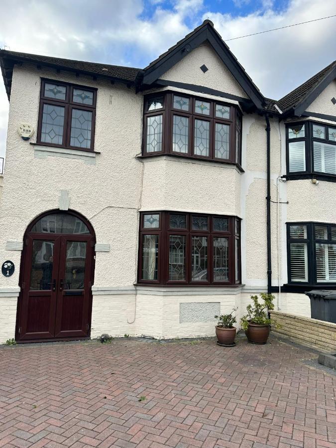 Amazing And Romantic O2 Arena 4 Bedrooms House Free Parking London Exterior foto